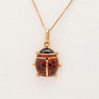 An 18K gold and enamel necklace.