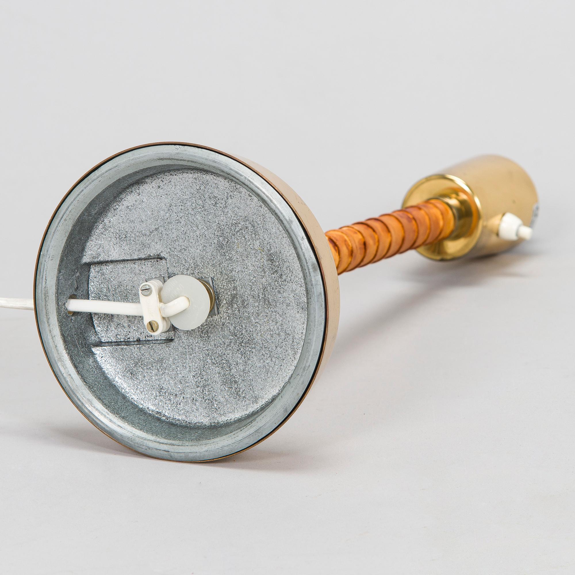 Lisa Johansson-Pape, pöytävalaisin, Stockmann Orno, 1900-luvun puoliväli.