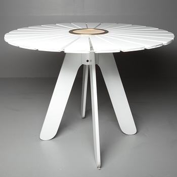 TRÄDGÅRDSMÖBLEMANG,  5 delar, "Aurinko-serien", design Alvar Aalto, Artek, 1980-tal.