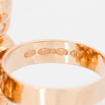 LIISA VITALI RING, 14K, 'Spring', gold. Kultakeskus, Helsinki Finland 1970.