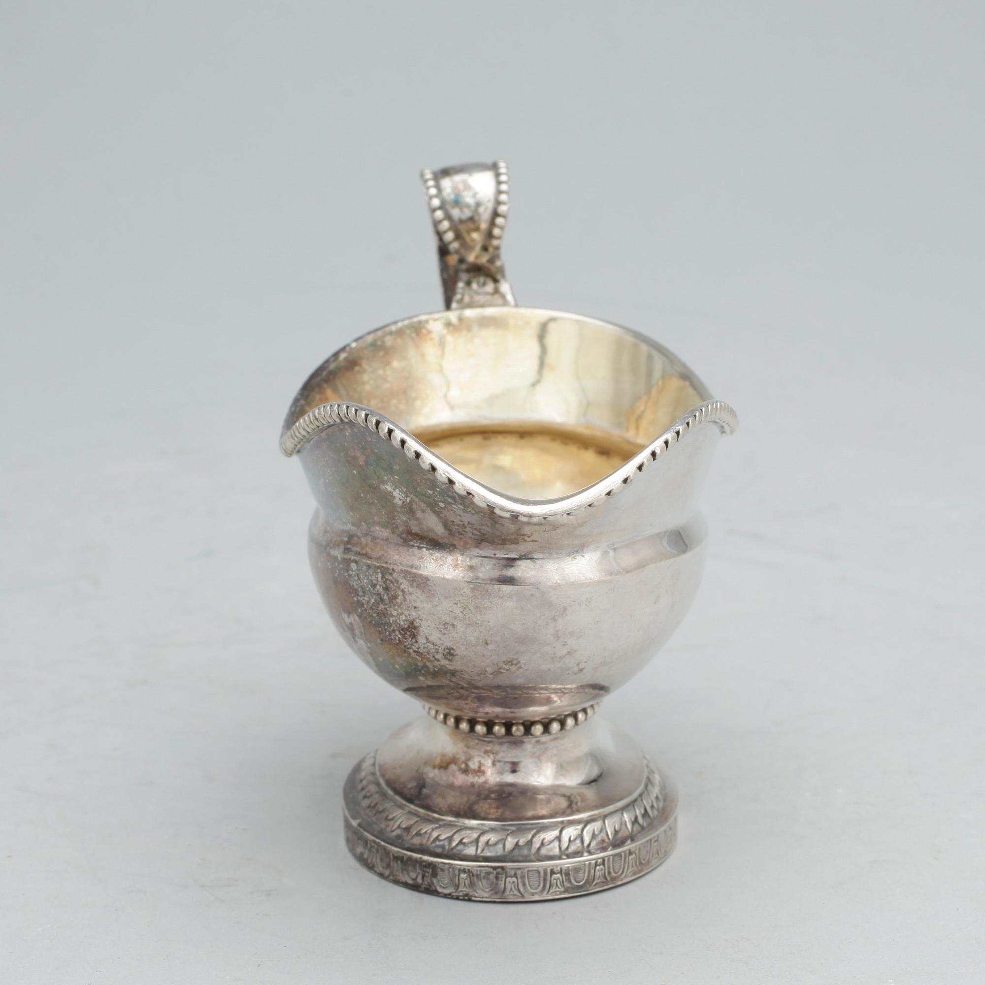 GRÄDDKANNA, silver, Lars Biugg, Jönköping 1786. Total vikt ca 160g.