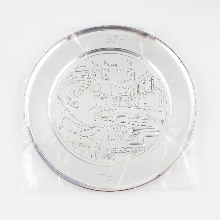 Årsskålar/årstallrikar, 8 st, silver, GEWE, Malmö. 1975-81.