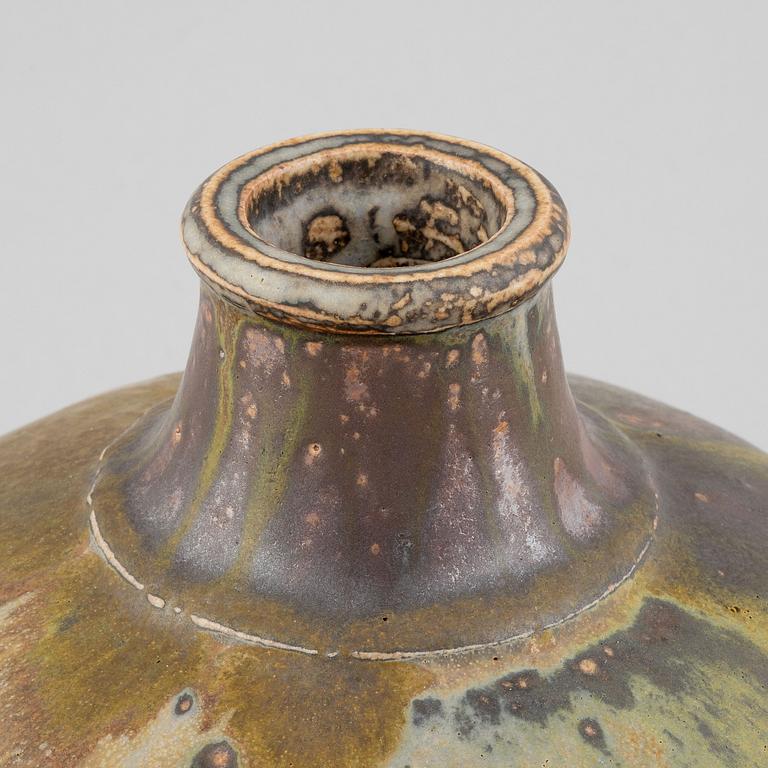 Rolf Palm, a stoneware vase, Mölle 1967.