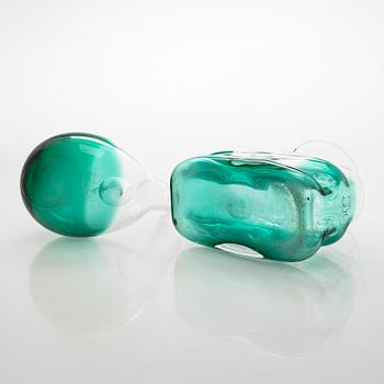 Helena Tynell, konstglas, 2 st, "Kuikka" och "Puteli", signerade Riihimäen Lasi O.Y. Helena Tynell.