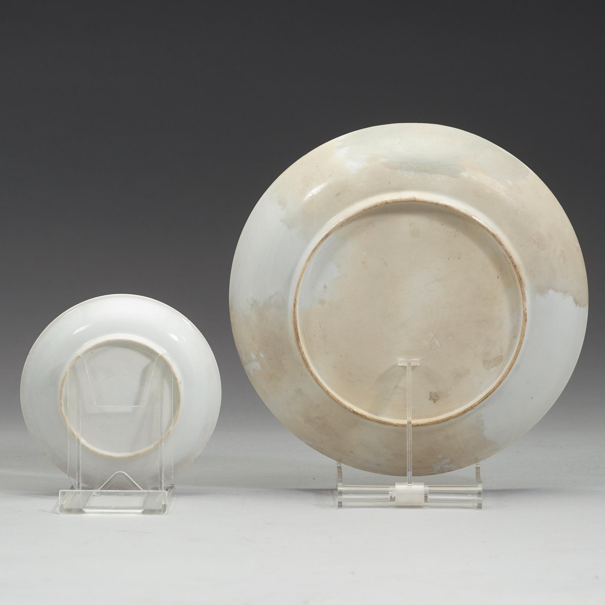 A Chinese export porcelain part tea service, Qing dynasty, Yongzheng (1723-1735).
