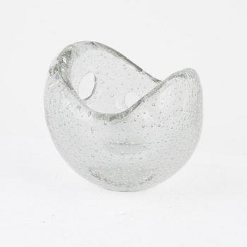 Timo Sarpaneva, a 'Hiidenhelmi' (Giant's Pearl) bowl, Iittala, Finland.