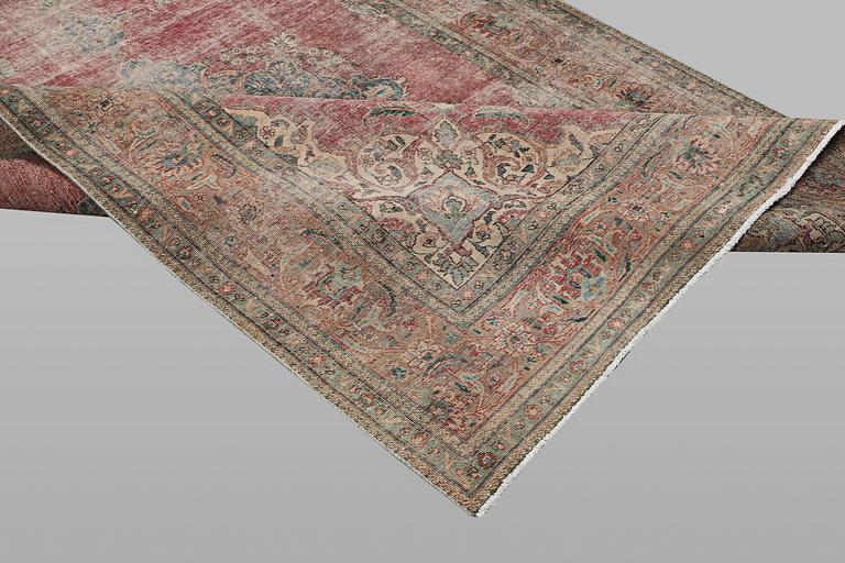 A carpet, Persia, Vintage Design, ca 294 x 195 cm.