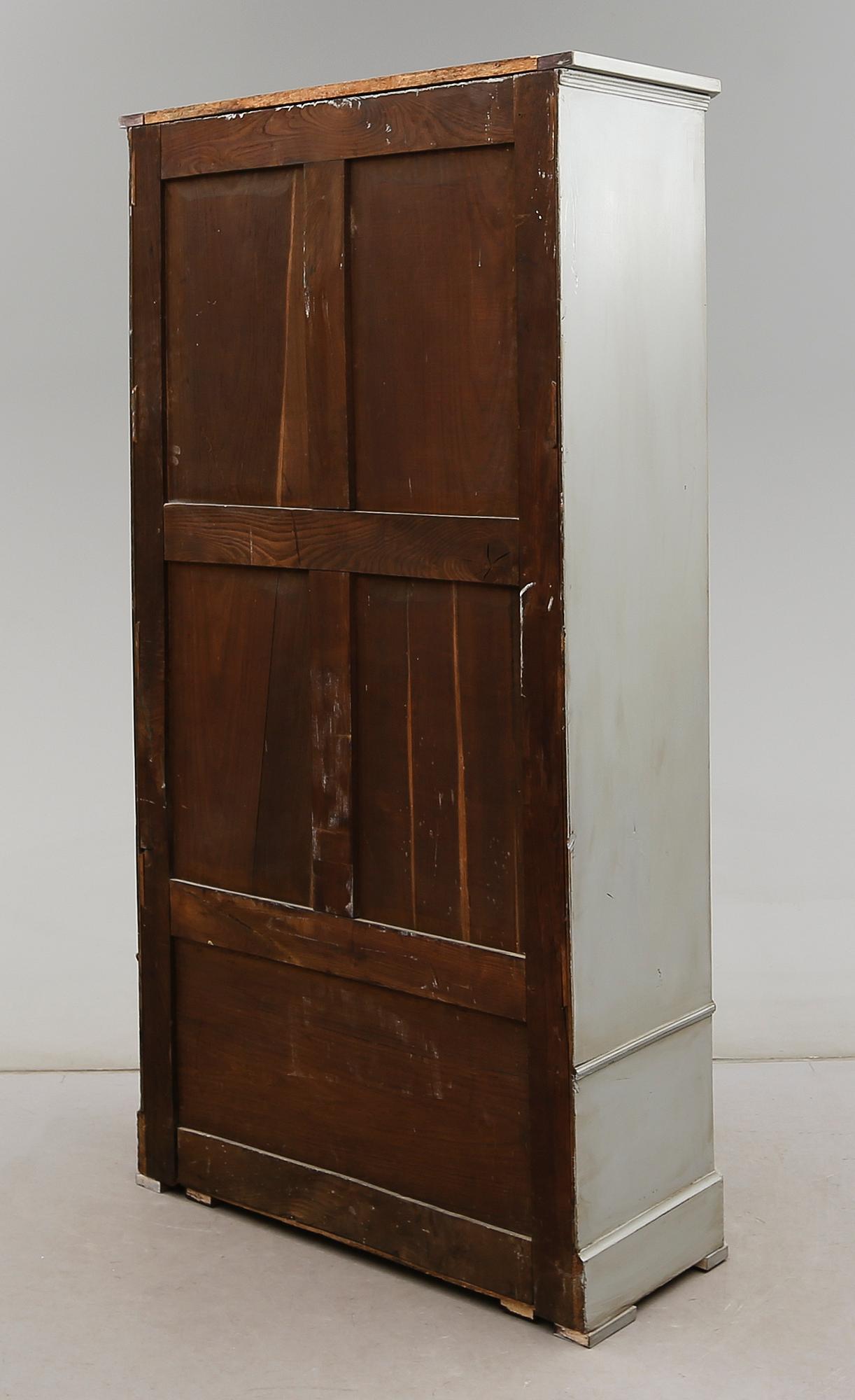 KLÄDSKÅP, tidigt 1900-tal.