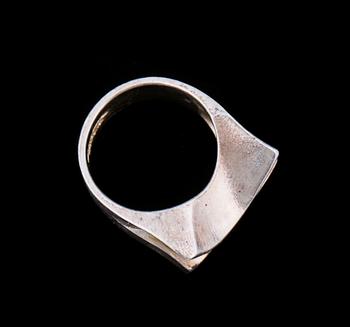 RING, sterlingsilver, Lapponia, Björn Weckström, Finland, 1976. Vikt ca 10 g.