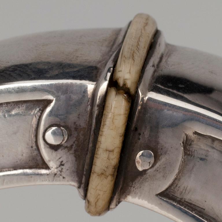 TESERVIS, 3 delar. 800-silver. Tyskland tidigt 1900-tal. 
Totalvikt 938 g.