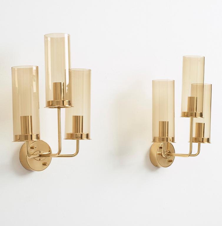 Hans-Agne Jakobsson, a pair of wall lamps, model "Sonata", "V169-3", Hans Agne Jakobsson AB, Markaryd, 1960-70s.