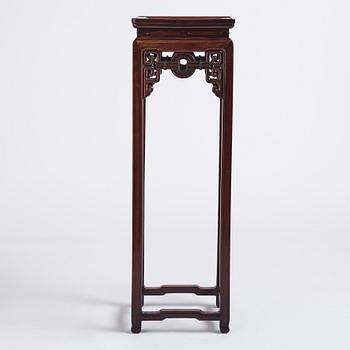 A hardwood tall table/pidestal, late Qing dynasty.