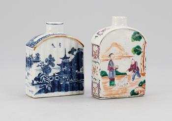 TEDOSOR, 2 st, porslin. Qing dynastin, Qianlong (1736-95).