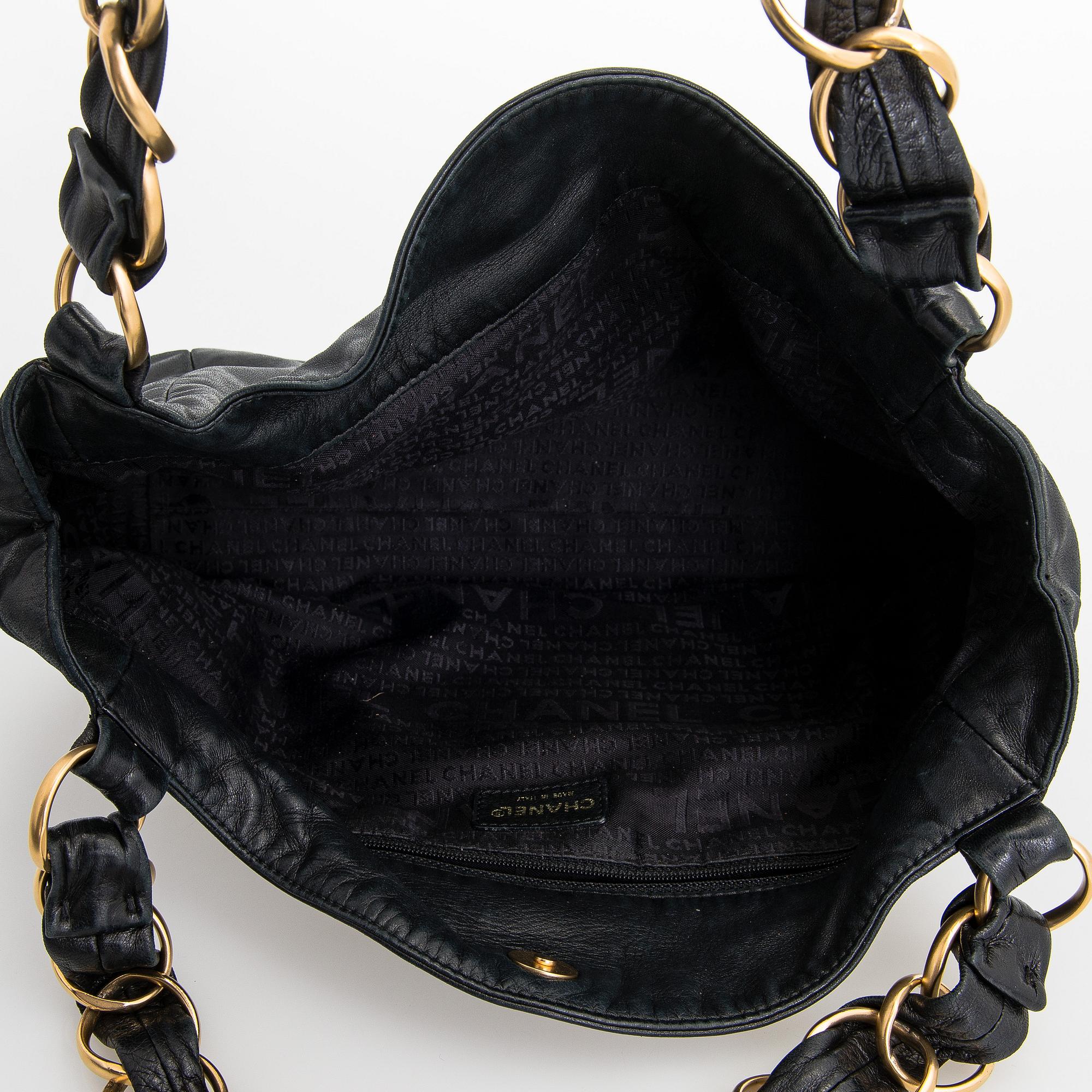 Chanel, an 'Olsen' hobo shoulder bag, 2002-2003.