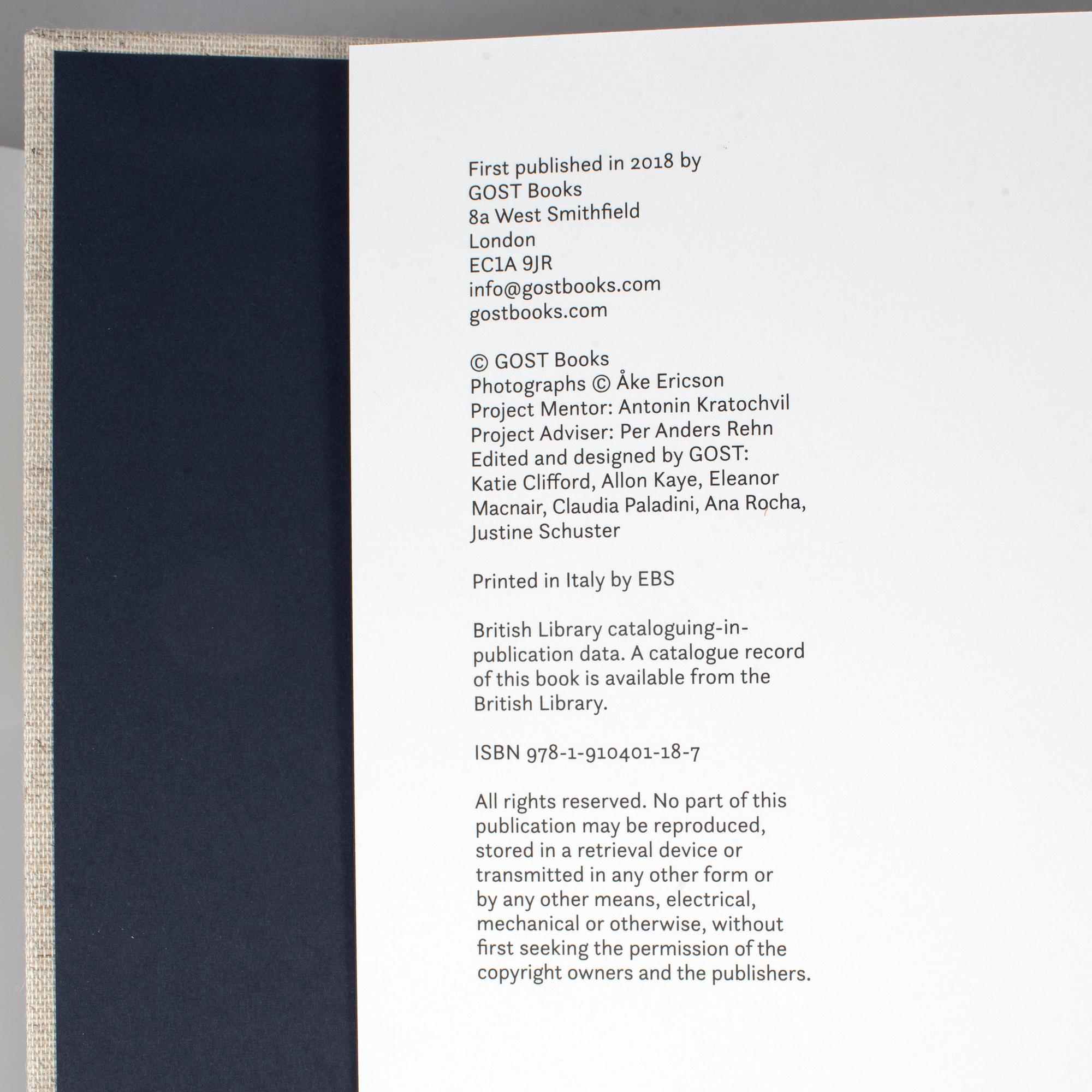 ÅKE ERICSON, limiterad utgåva fotobok samt gelatinsilverfotografi, signerad och numrerad 7/12.