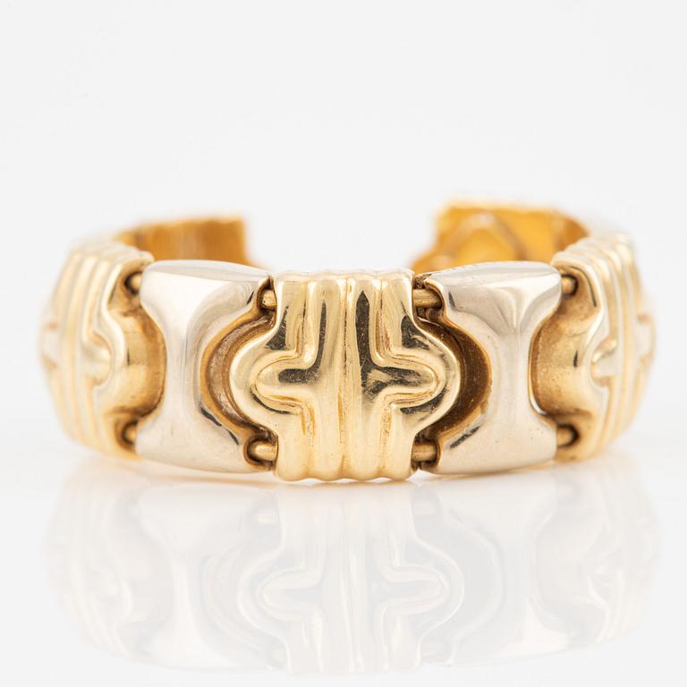 Ring samt örhängen, ett par, 18K guld, Italien.