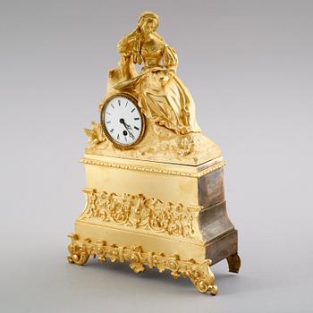 BORDSPENDYL, förgylld, brons, Frankrike, 1800-talets mitt.