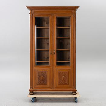 Bookcase, around the year 1900.