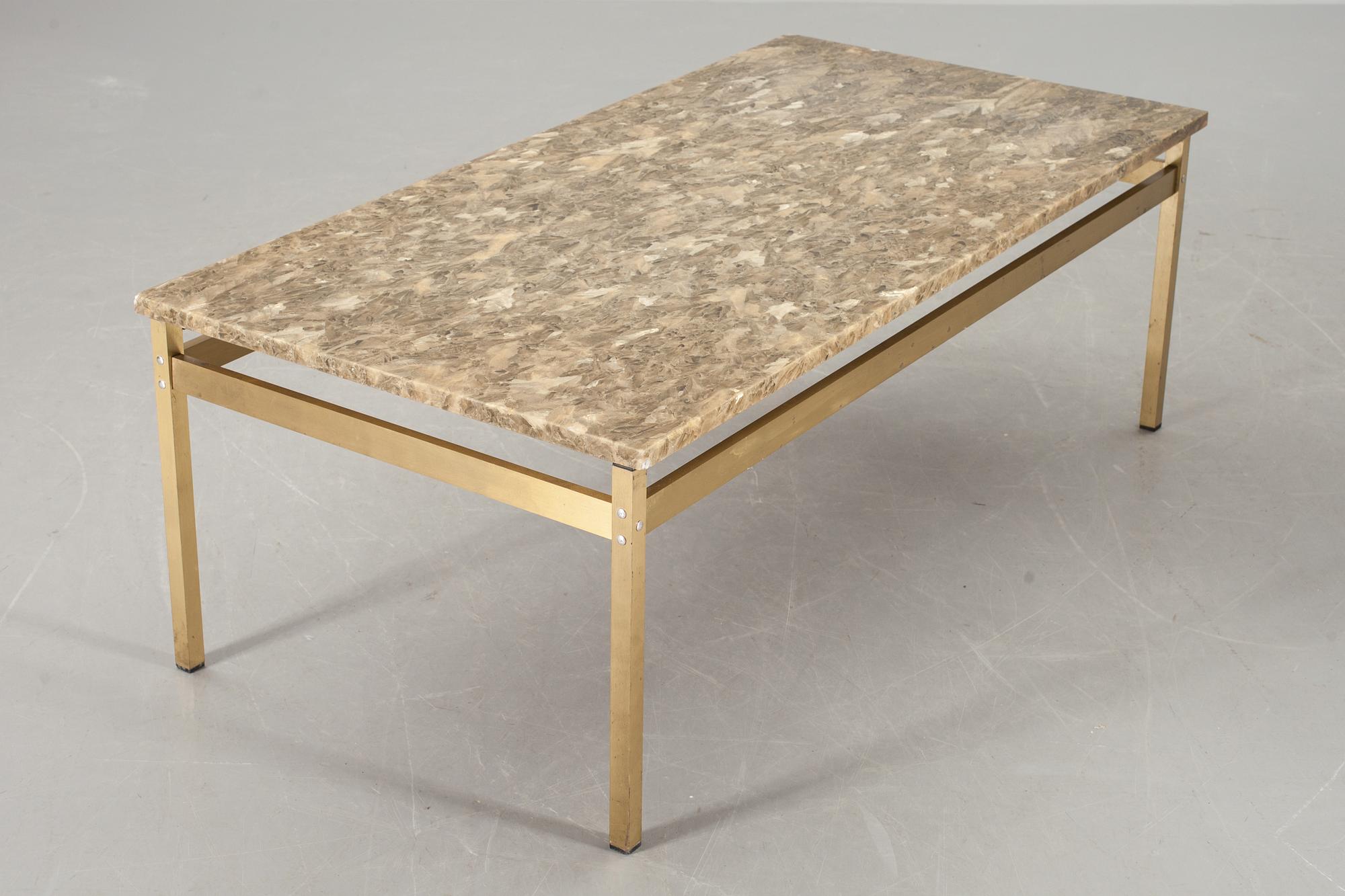 SOFFBORD, onyx. 1900-talets andra hälft.