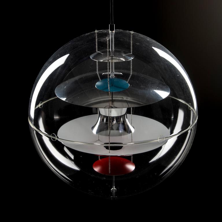 TAKLAMPA, "VP-Globe", Verner Panton, Louis Poulsen, Danmark. Höjd 50 cm.