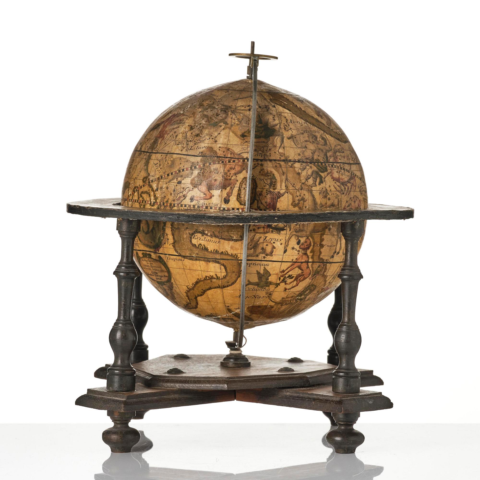 A celestial library globe by av Matthäus Seutter (Augsburg, 1678-1757).