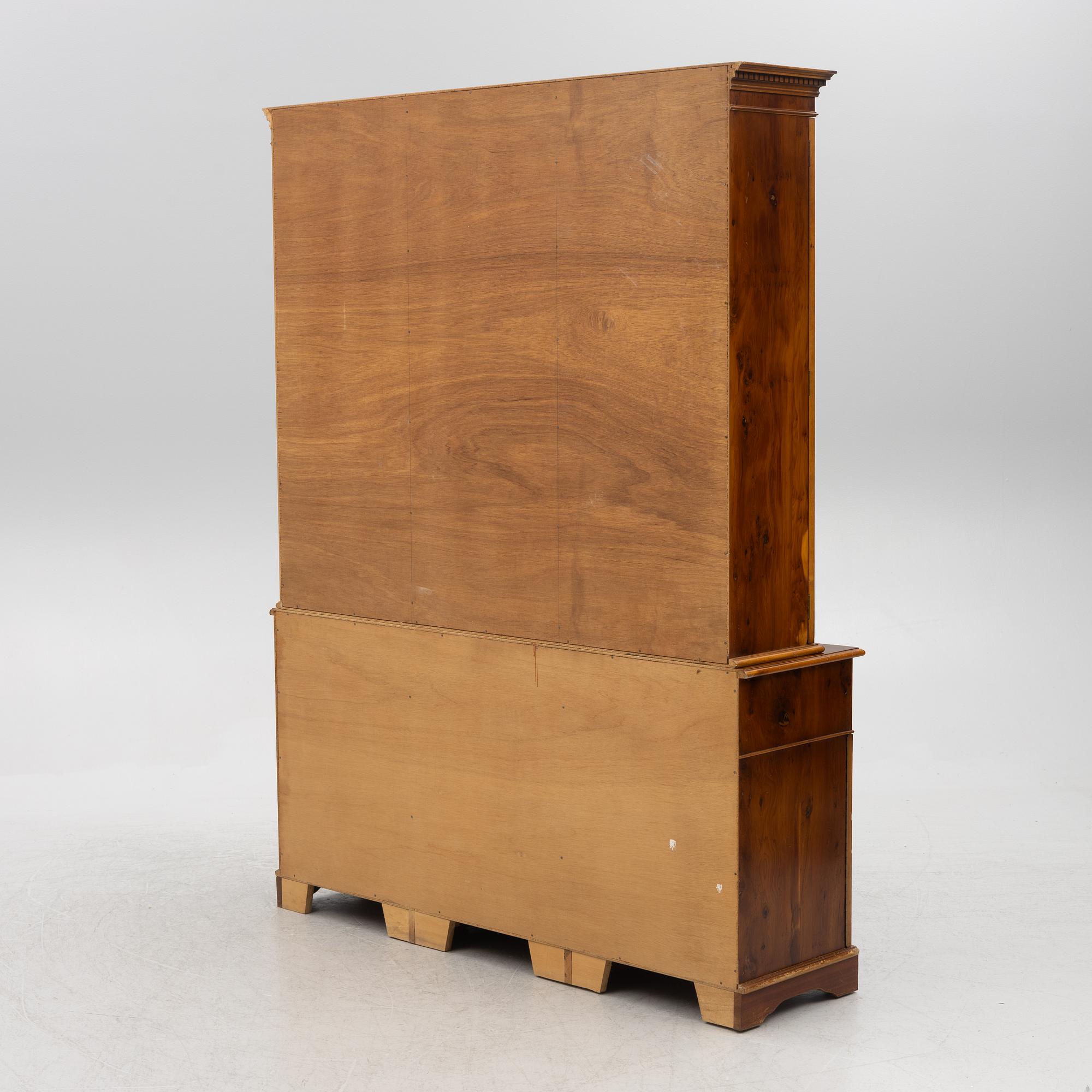 A vitrine cabinet, second part of the 20th century.