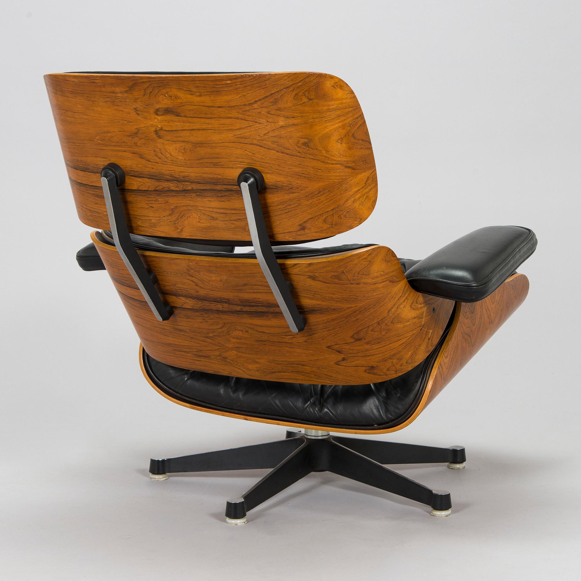 Charles & Ray Eames, 'Lounge chair', licensed by Mobilier International France, 1977.