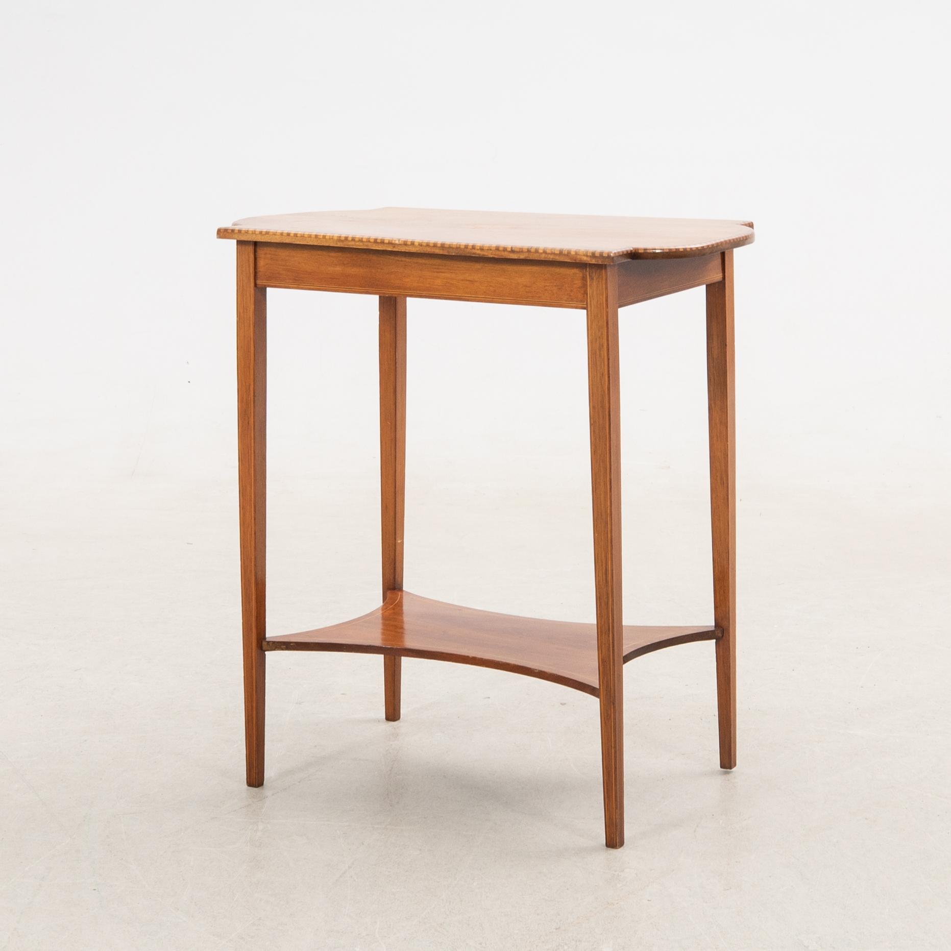 Side table, second half of the 20th century.