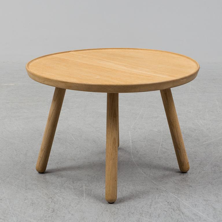 FINN JUHL, soffbord, "Pelican Table", onecollection House of Finn Juhl.