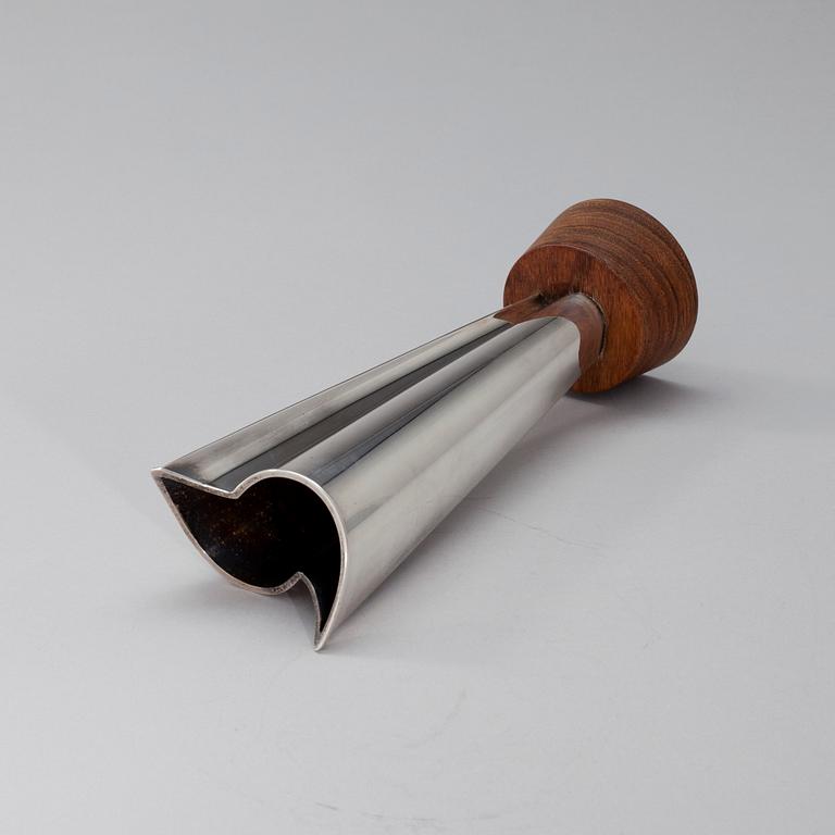 VAS, silver och teak, Tapio Wirkkala, Hopeakeskus, Tavastehus 1964.