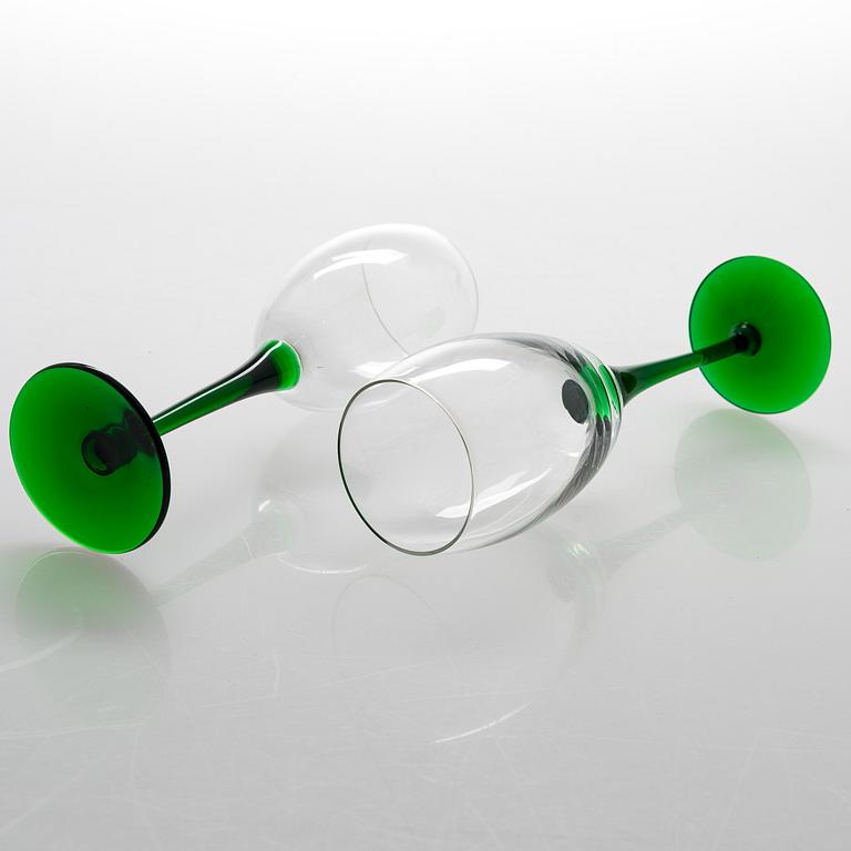 SAARA HOPEA, VIINILASEJA, 12 kpl, "Traviata", Nuutajärvi.