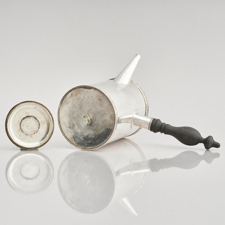 A Swedish 18th century silver chocolate-pot, mark of Pehr Zethelius, Stockholm 1780.