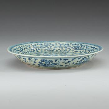 A blue and white dish. Ming dynasty, circa 1500.