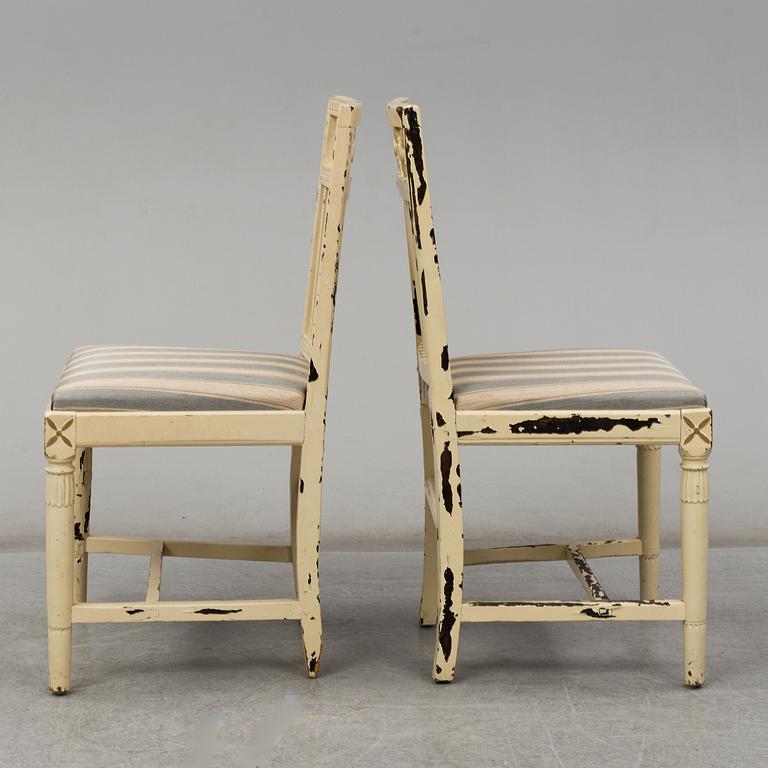 SOFFA OCH STOLAR ett par, gustavianska provinsarbeten, tidigt 1800-tal.