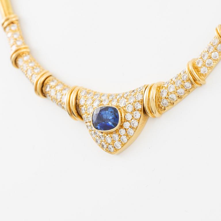 Collier 18K guld med safir och briljantslipade diamanter.
