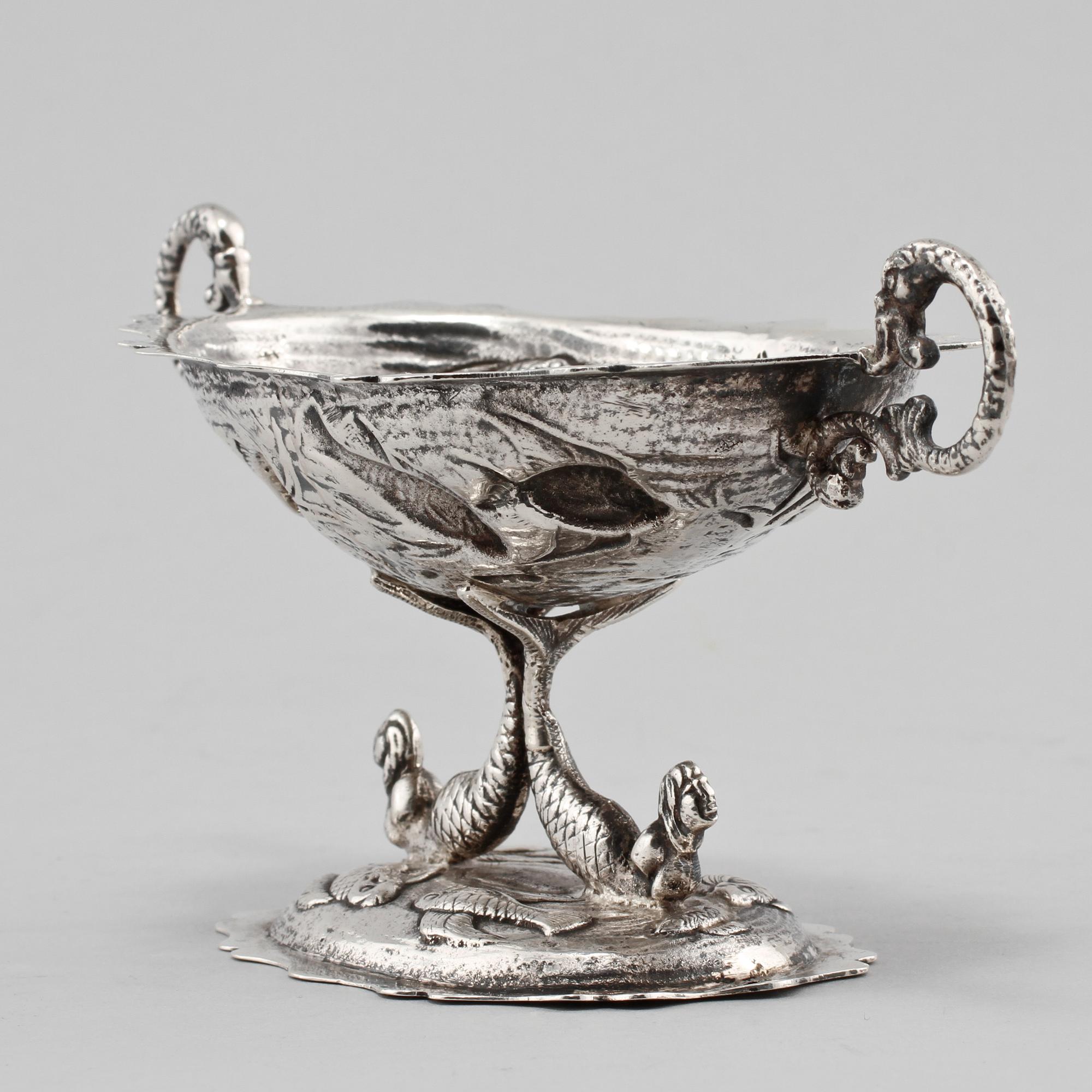 SKÅL PÅ FOT, silver, troligen Spanien, omkring 1900. Vikt 160 g.