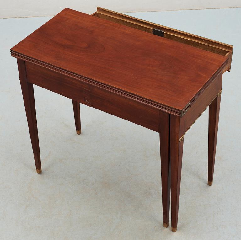 SPELBORD, sengustavianskt, omkring 1800.