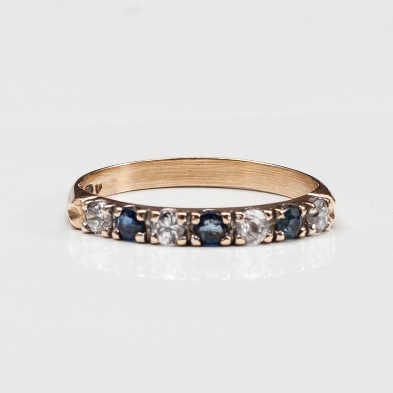 RINGAR, 2 st, 14K guld och vitguld. Diamanter tot. ca 0,28 ct och safirer ca 0,27 ct. Tot. vikt ca 4,2 g.