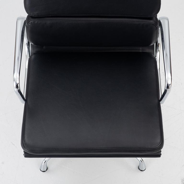 Charles & Ray Eames, Office chair, “EA208 Soft Pad Chair”, Vitra.
