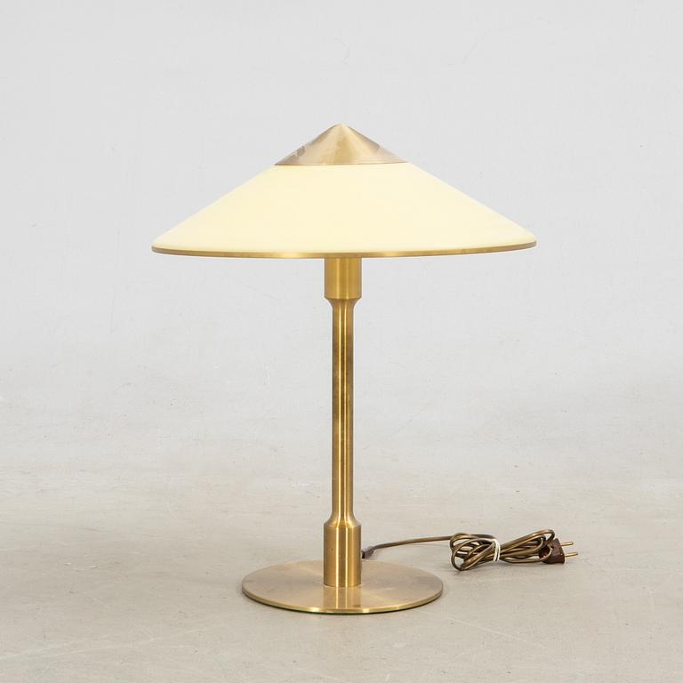 Niels Rasmussen Thykier, bordslampa, modell Kongelys T3, Fog & Mörup.