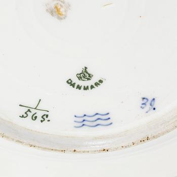 An 8-piece porcelain "Musselmalet", Royal Copenhagen, Denmark.
