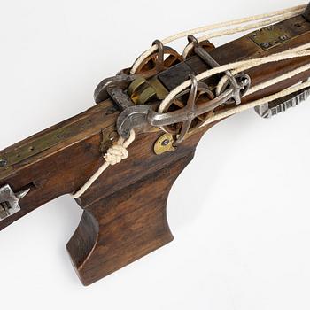 A Flemish/Dutch target shooting crossbow, 17th/19th century.