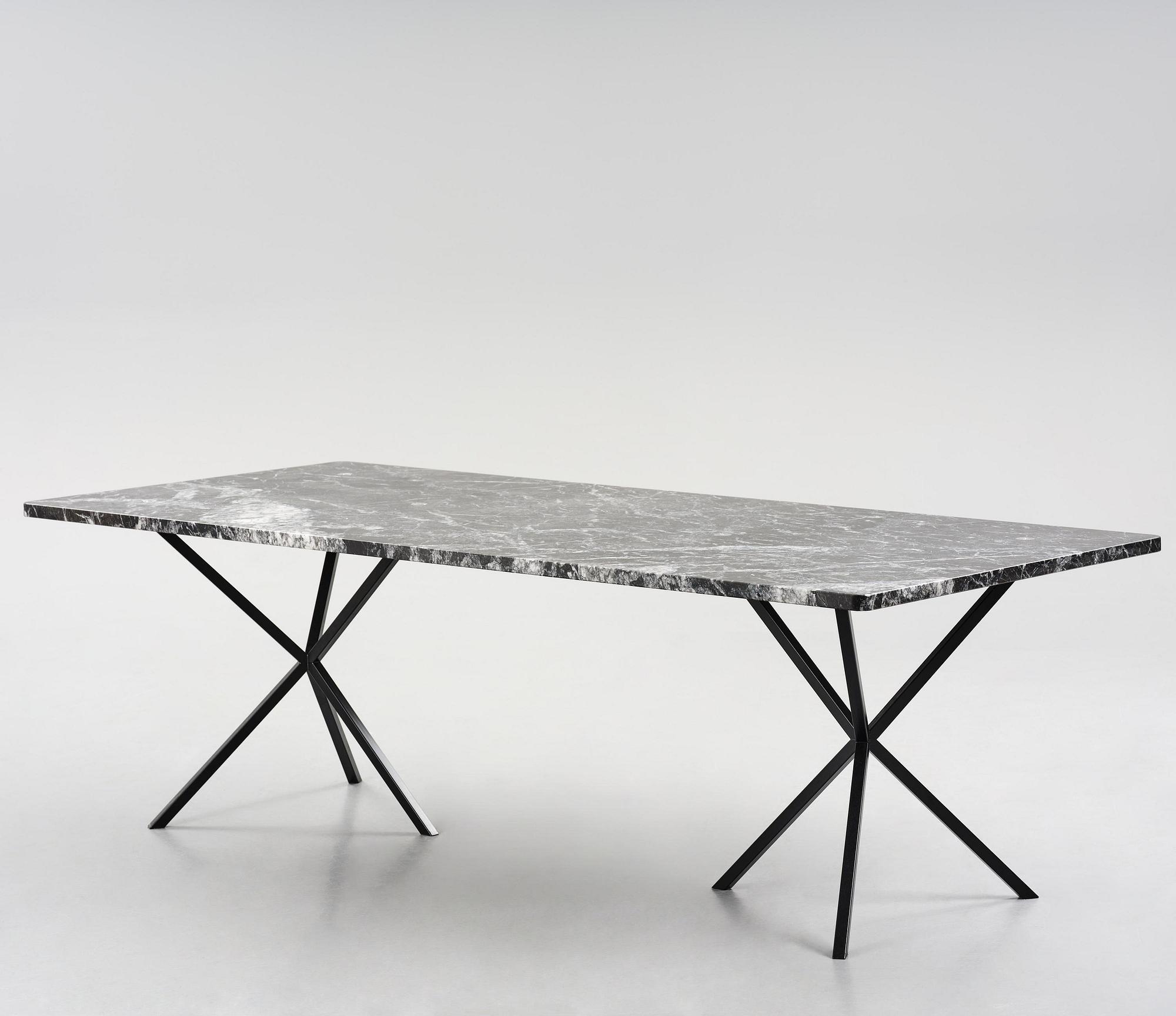 Per Söderberg, matbord, "NEB Dining Table", No Early Birds, Stockholm, 2022.