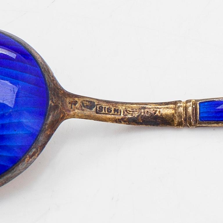 Tillander, sixteen enamelled and gilded silver coffee spoons, Helsinki 1952-65. Twelve in original box.