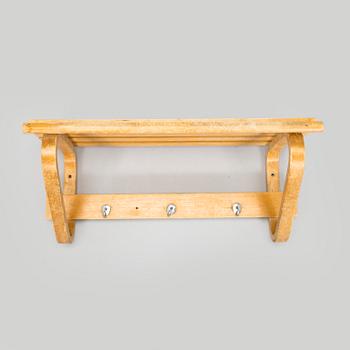 Alvar Aalto, hattuhylly / vaatenaulakko, Artek, 1900-luvun puoliväli.