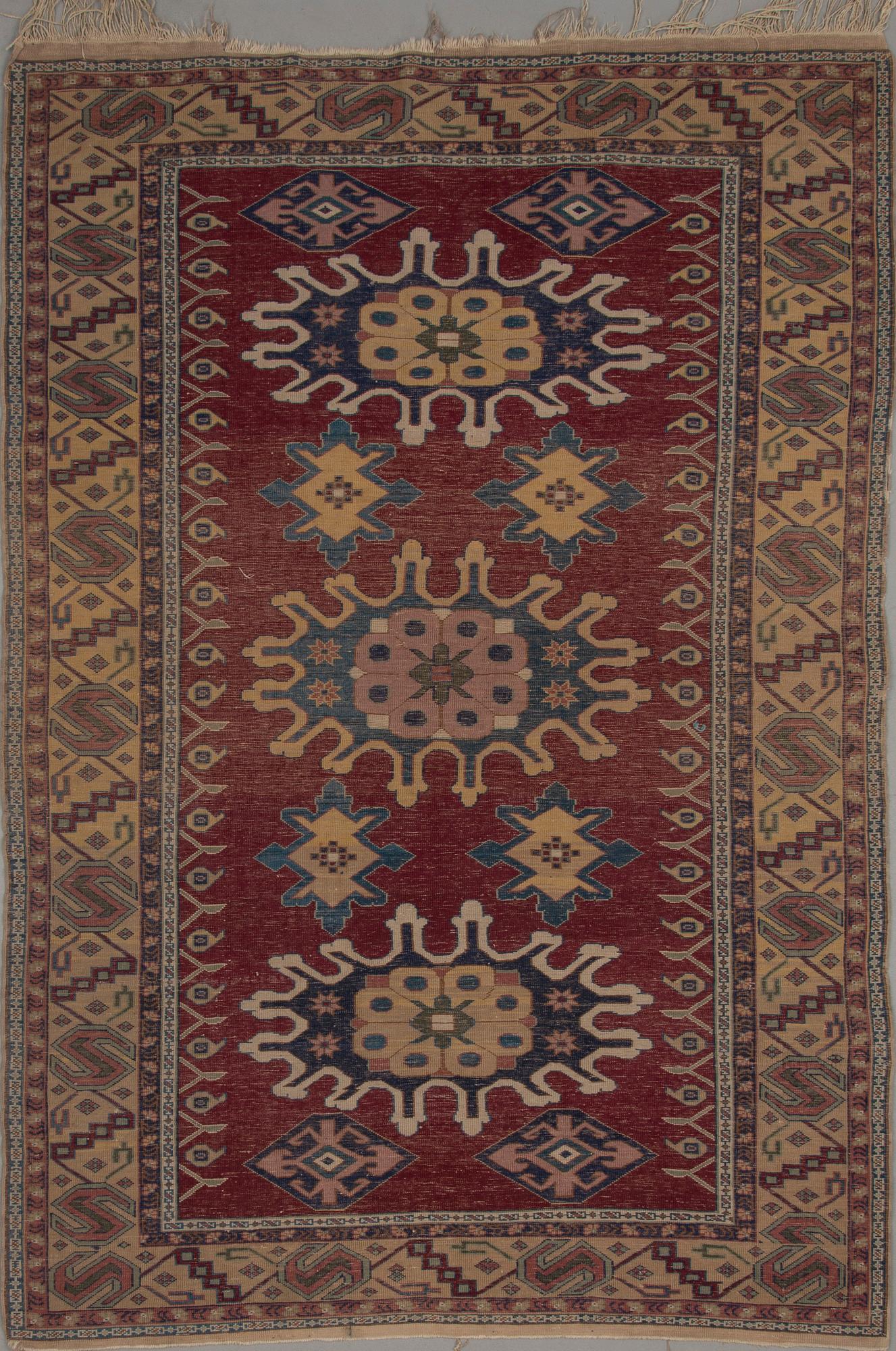 MATTA, semiantik, Kaukasien. Ca 173x114 cm.