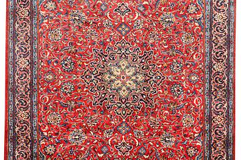 A carpet, Mahal, c. 352 x 249 cm.