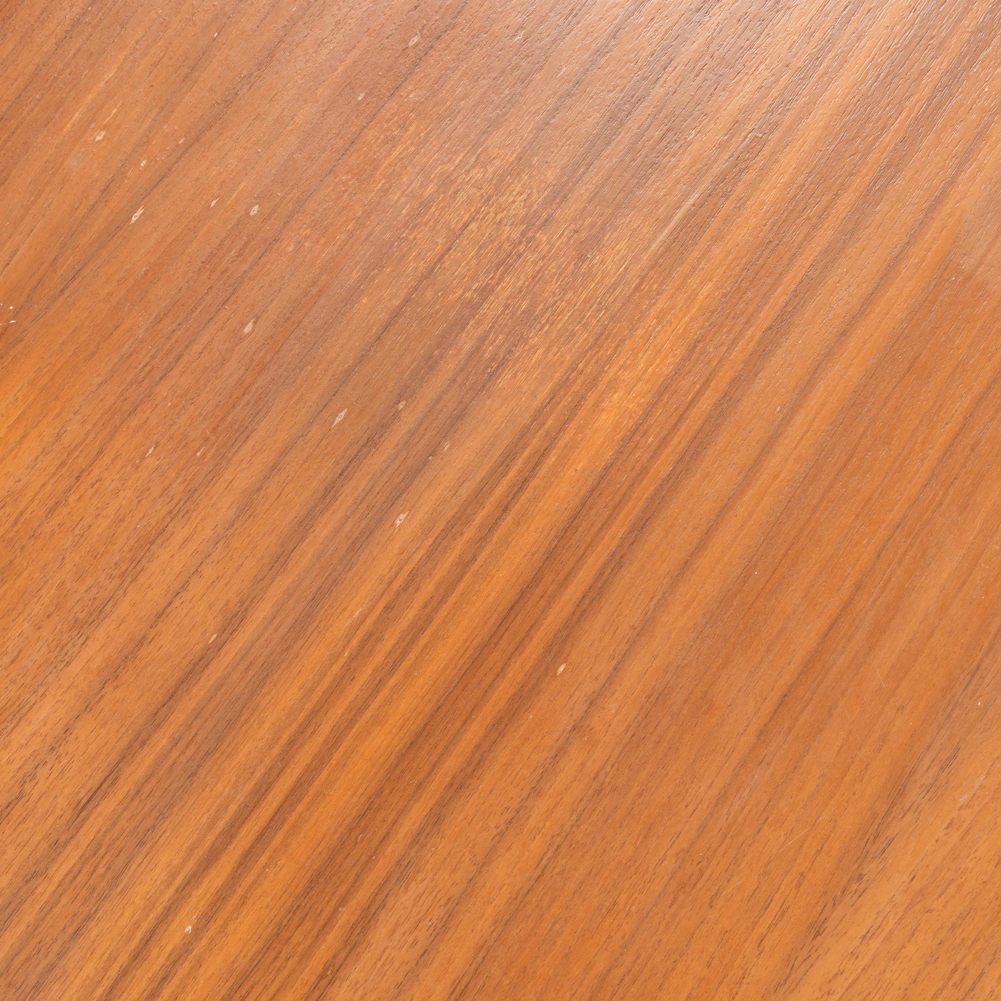 Florence Knoll, matbord, "Oval 96", 1900-talets andra hälft.