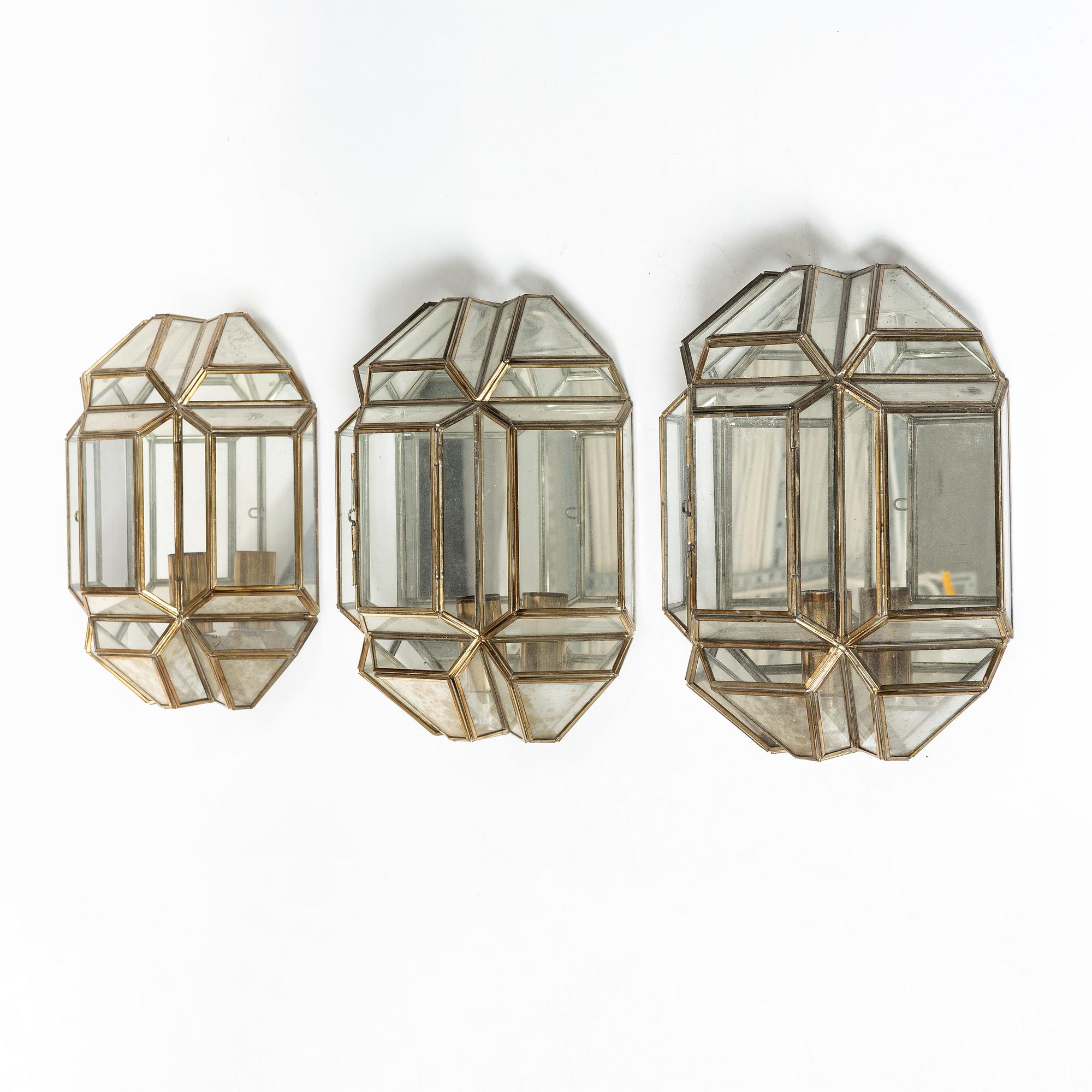 Hijos Esteves, vägglampor, 3 st, Taurus, Spanien, 1900-talets andra hälft.