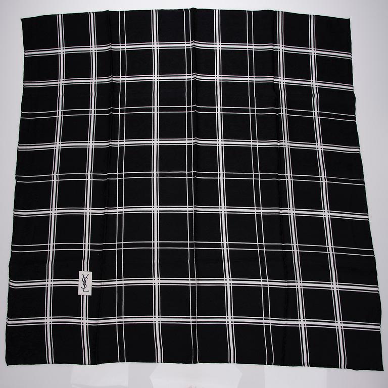 SCARF, 2 st, Yves Saint Laurent.